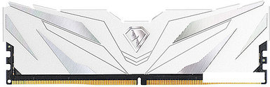 Оперативная память Netac Shadow II White 16ГБ DDR5 4800 МГц NTSWD5P48SP-16W