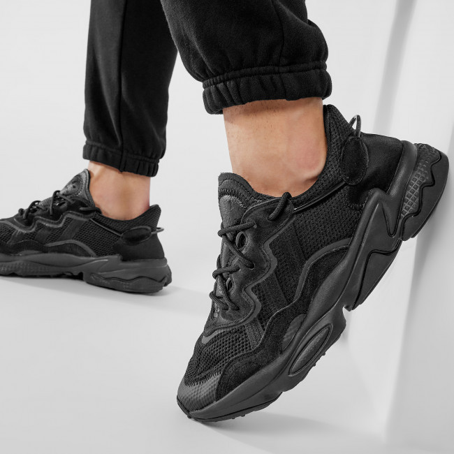 Кроссовки мужские ADIDAS OZWEEGO Black