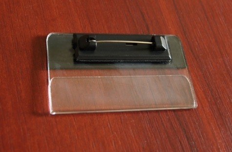 Бейдж акриловый (из оргстекла) с карманом для вкладыша (гравировка, уф печать) - фото 3 - id-p203981638