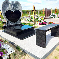 ГРАНИТНЫЙ КОМПЛЕКС СО СТЕЛОЙ В ВИДЕ СЕРДЦА