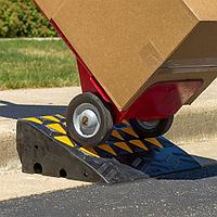 Съезд, Заезд для бордюра 600*360*150 мм СР-150 резиновый