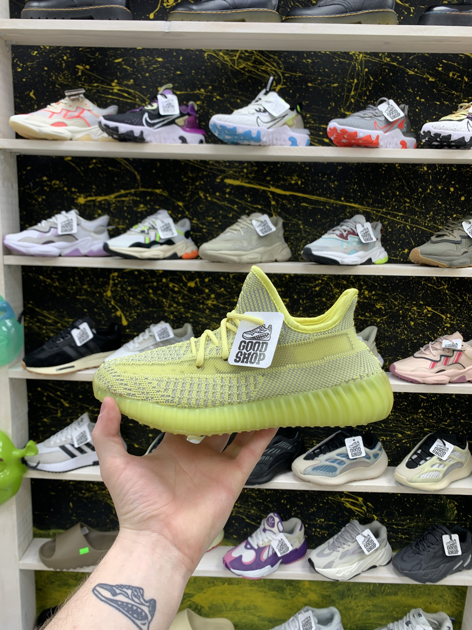 Кроссовки Adidas Yeezy 350 v2 Yellow Green