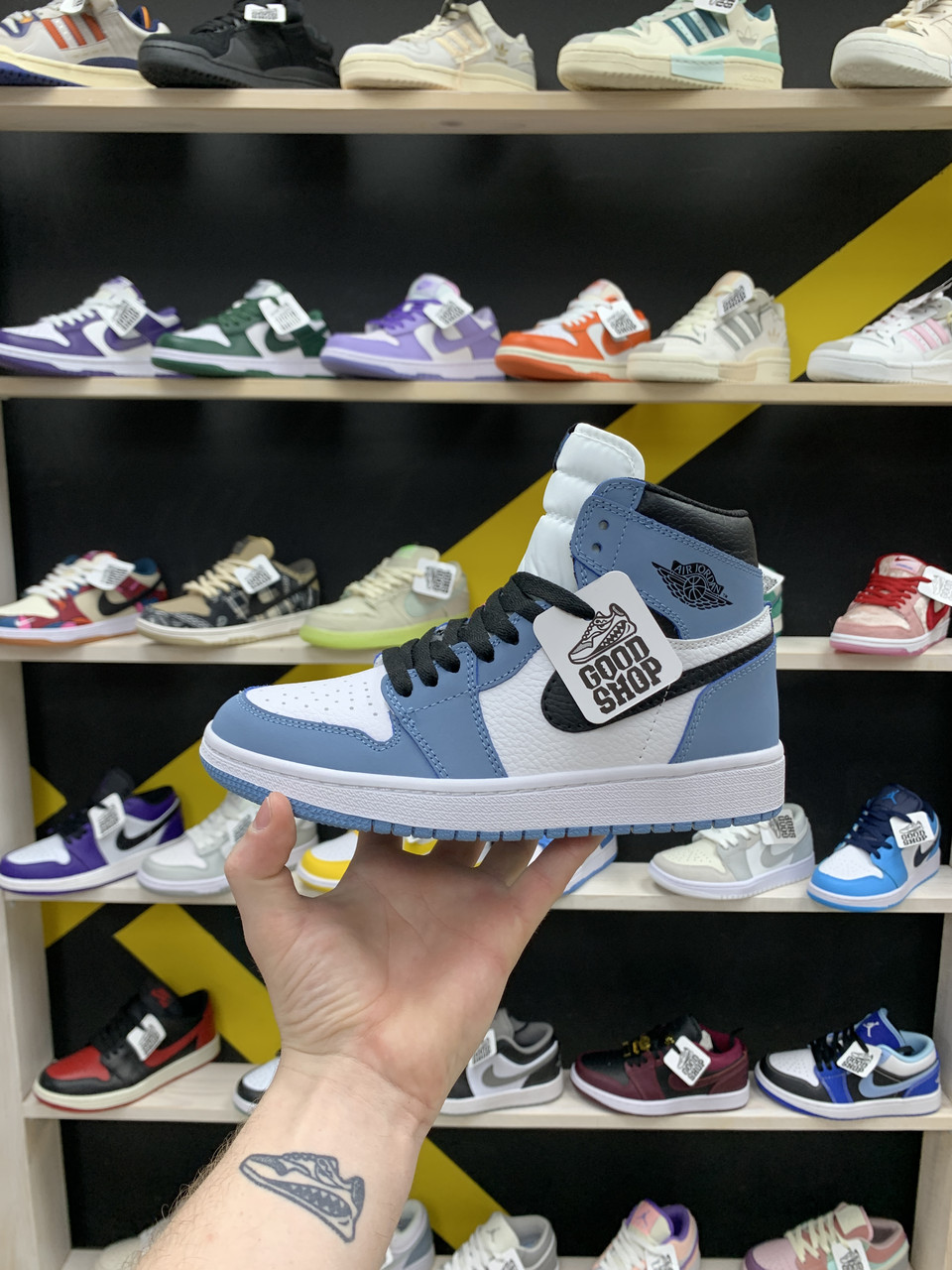 Кроссовки Air Jordan 1 High OG University Blue