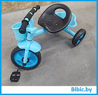 Велосипед детский Малыш трёхколёсный голубой с корзинкой и багажником для малышей, беговел для самых маленьких