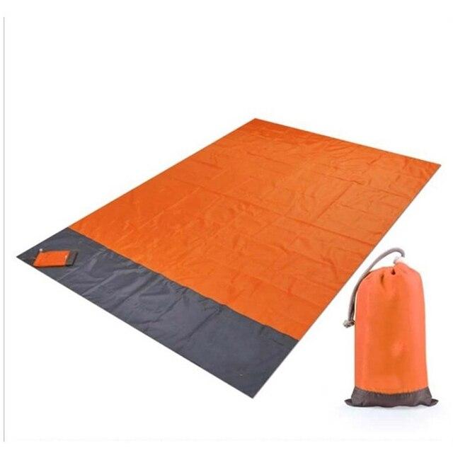 Компактный пляжный коврик антипесок в чехле/одеяло для пикника/складной коврик для кемпинга 140х200 см - фото 5 - id-p204344460