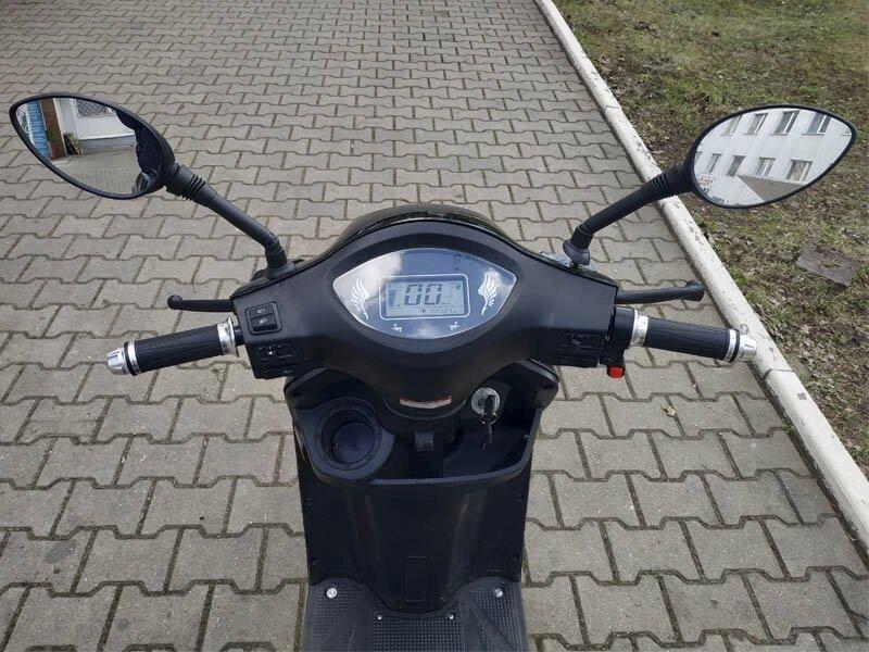 Электроскутер трехколесный для взрослого Volten Trike 1000W - фото 8 - id-p204459439