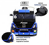 Детский электромобиль RiverToys Mercedes-Benz Axor с прицепом H777HH (темно-синий) Лицензия с пультом, фото 2