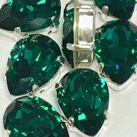 Стразы в оправе капля Emerald 3003 13 x 18 mm