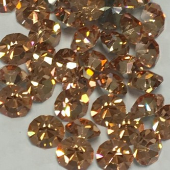 431 11 111 MC Chaton Optima Crystal Apricot 431 11 111 ss24 (5,25 - 5,45 mm) - фото 1 - id-p204711796