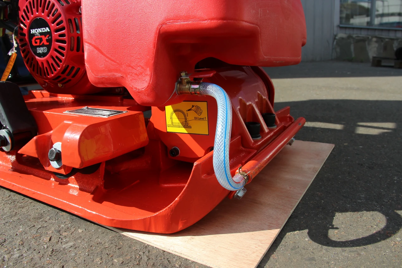 Виброплита Impulse VP80TH + Honda GX160 (бак, колеса)