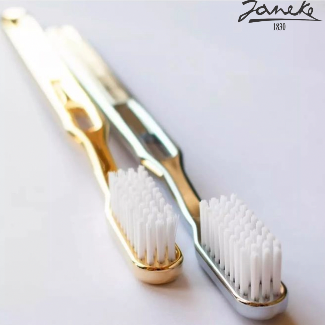Зубная щетка средняя жесткость Janeke Golden Toothbrush Medium Золото - фото 5 - id-p205326839