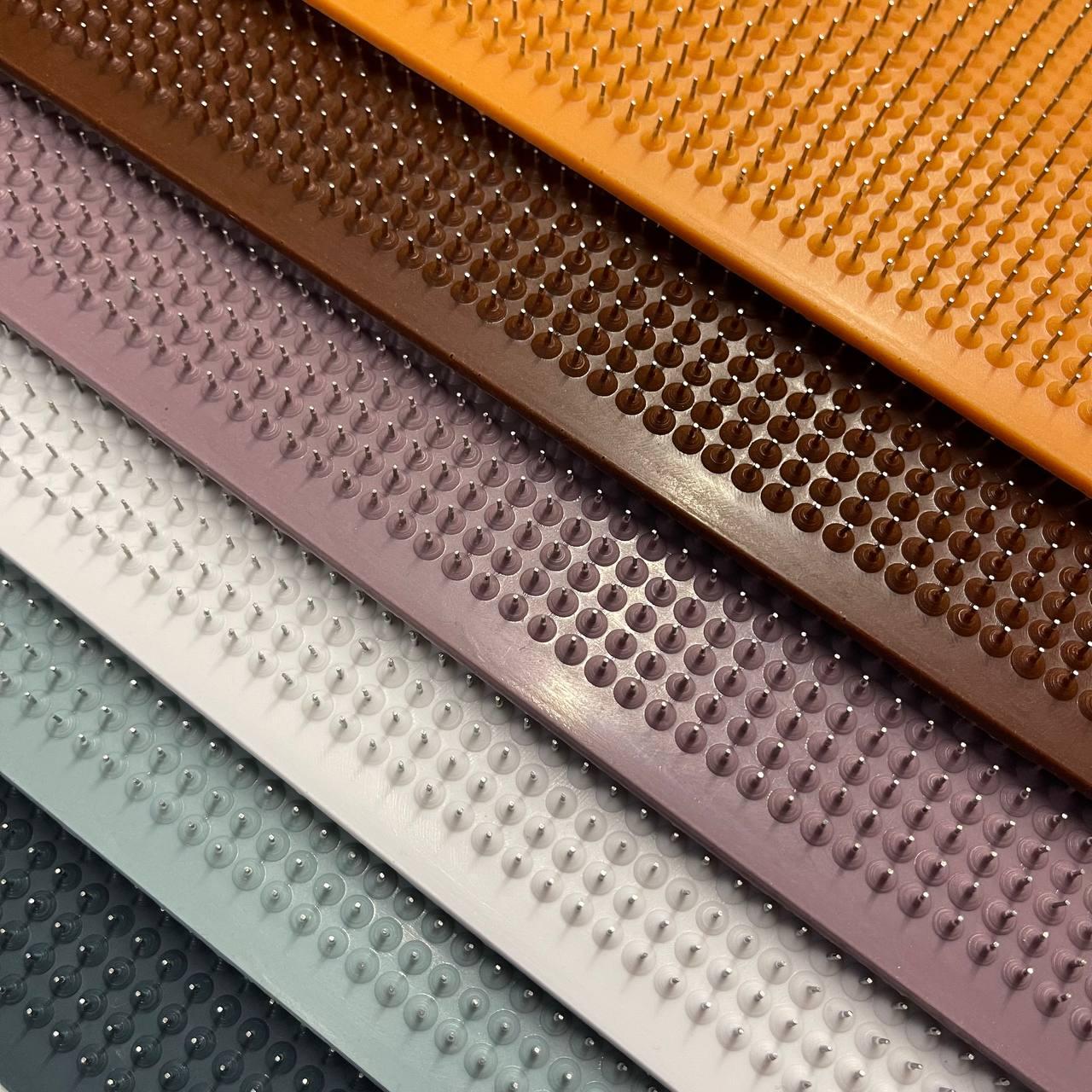 Аппликатор игольчатый Колючий Врачеватель на силиконовой основе (разные цвета) КВ 400 (20х40) Оранжевый - фото 4 - id-p205703692