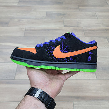 Кроссовки Wmns Nike Dunk Low SB Night Of Mischief