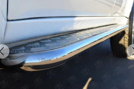 Пороги алюминиевые РусCталь труба d42 (вариант 1) с листом для Mitsubishi Pajero Sport II 2013-2015. - фото 2 - id-p90462776