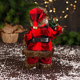 Дед Мороз "В меховом красном костюмчике, с мешком" двигается, 11х30 см, фото 3