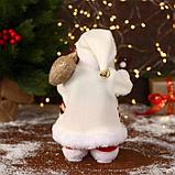 Дед Мороз "В белом костюмчике с орнаментом, с посохом" двигается, 11х30 см, фото 4