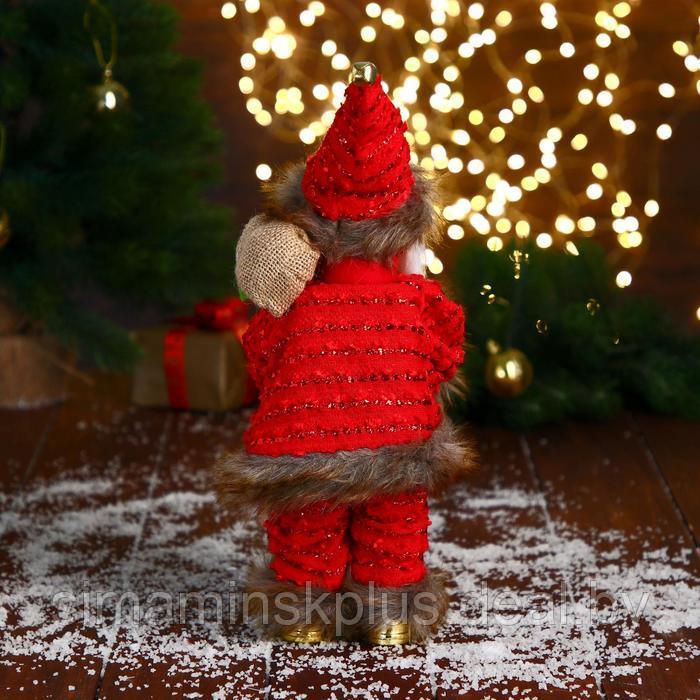 Дед Мороз "В свитере и шубке с коричневым мехом" двигается, лампа светится, 15х30 см - фото 4 - id-p206760982