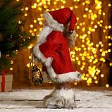 Дед Мороз "В красной шубке, с фонариком и мешочком" 30 см, фото 4
