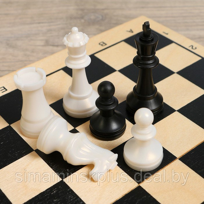 Настольная игра 2в1 "Лучший": шахматы, шашки (король h=7.2 см, пешка h=4 см), поле 29х29 см - фото 2 - id-p206760819