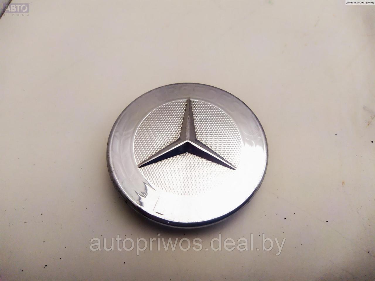 Эмблема Mercedes W209 (CLK) - фото 1 - id-p206769120