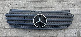 Решетка радиатора верхняя Mercedes-Benz Vito W639 2005