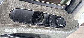 Кнопка стеклоподъемника двери Mercedes-Benz Vito W639 2005