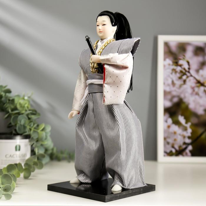 Кукла коллекционная "Самурай в сером кимоно с мечом" 30х12,5х12,5 см - фото 2 - id-p206992837