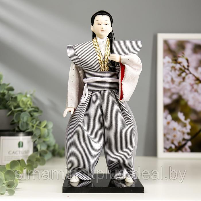 Кукла коллекционная "Самурай в сером кимоно с мечом" 30х12,5х12,5 см - фото 1 - id-p206993839