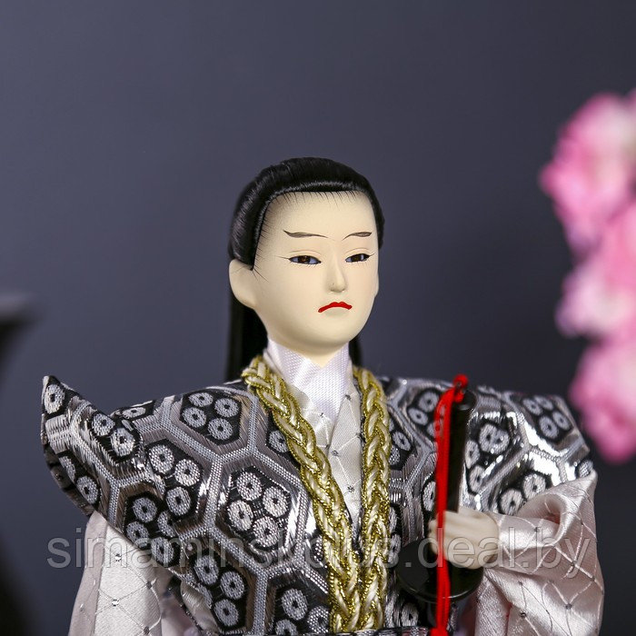 Кукла коллекционная "Самурай в сером кимоно с мечом" 30х12,5х12,5 см - фото 5 - id-p206993839