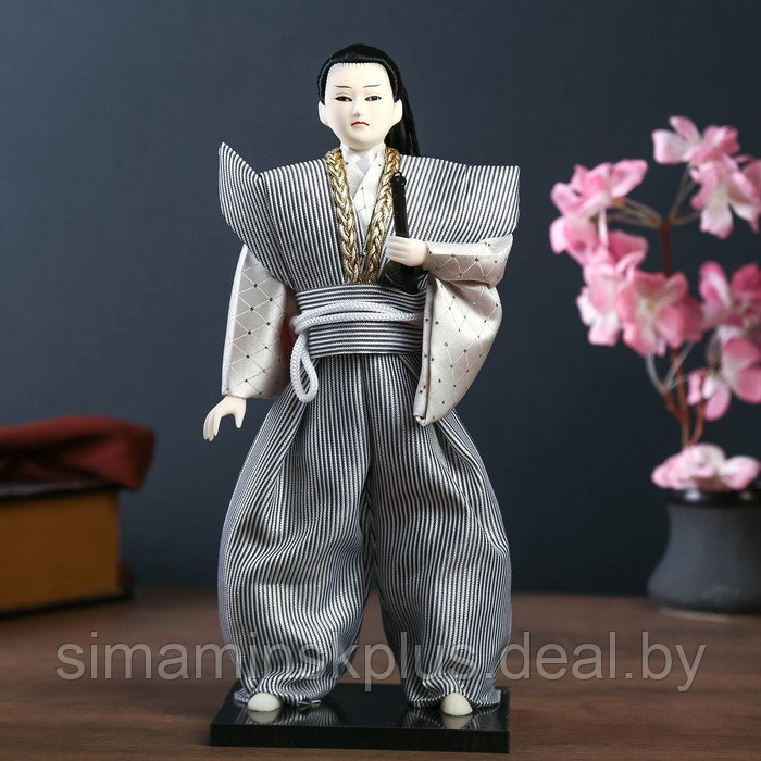 Кукла коллекционная "Самурай в сером кимоно с мечом" 30х12,5х12,5 см - фото 6 - id-p206993839