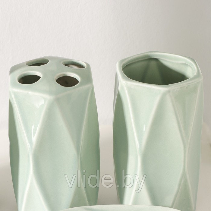 Набор аксессуаров для ванной комнаты «Геометрия», 4 предмета (дозатор 250 мл, мыльница, 2 стакана), цвет зелён - фото 5 - id-p141295874
