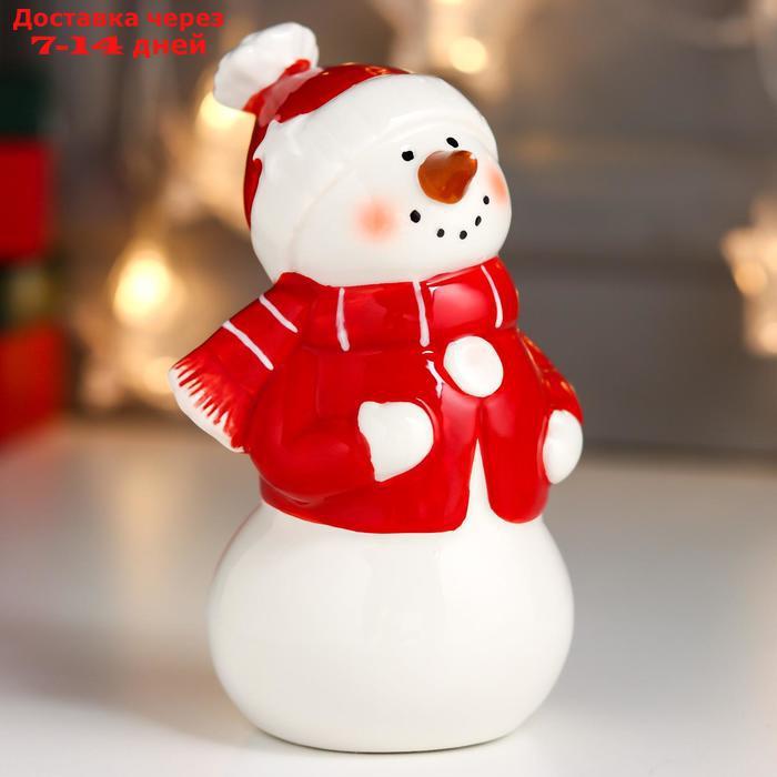 Сувенир керамика "Снеговик в красной куртке, шапке и шарфе" 13,9х7,4х8 см - фото 2 - id-p207340701
