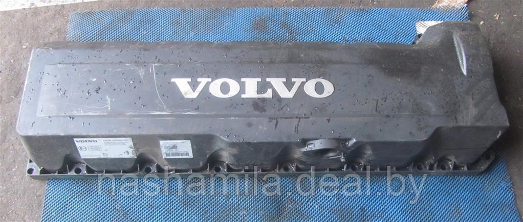 Крышка головки блока (клапанная) Volvo FH13
