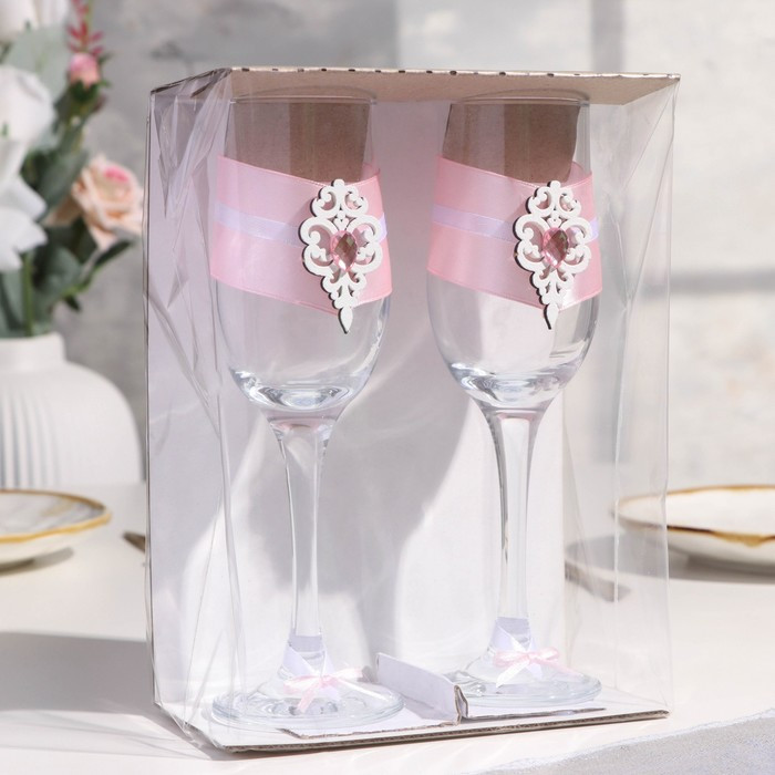 Набор свадебных бокалов "Прага", ручной работы, белый - розовый пастель, 6х6х20,5 см, 2 шт. - фото 4 - id-p207464715
