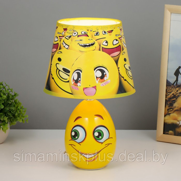 Настольная лампа "Веселый смайлик" Е14 15Вт желтый 20х20х33 см - фото 2 - id-p207463570