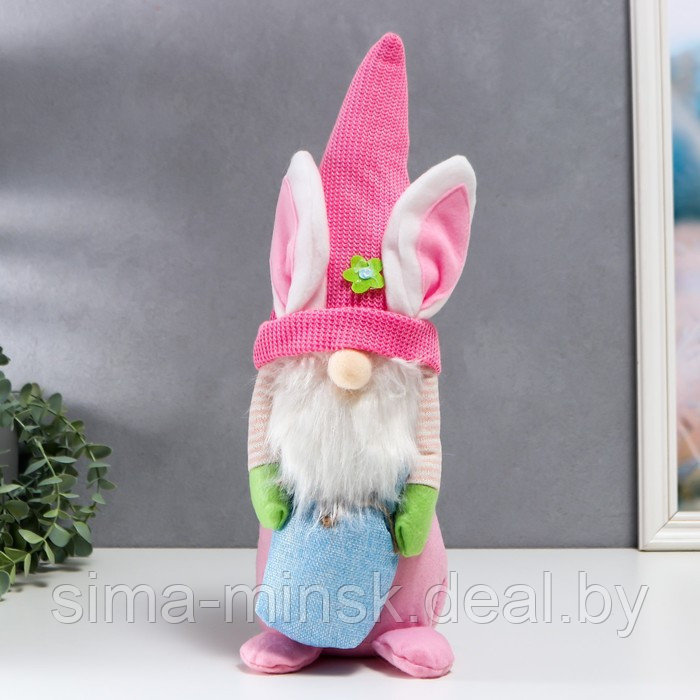 Кукла интерьерная "Гном в шапке с зайчьими ушами, с мешком" розовый 40х14 см - фото 1 - id-p207453591