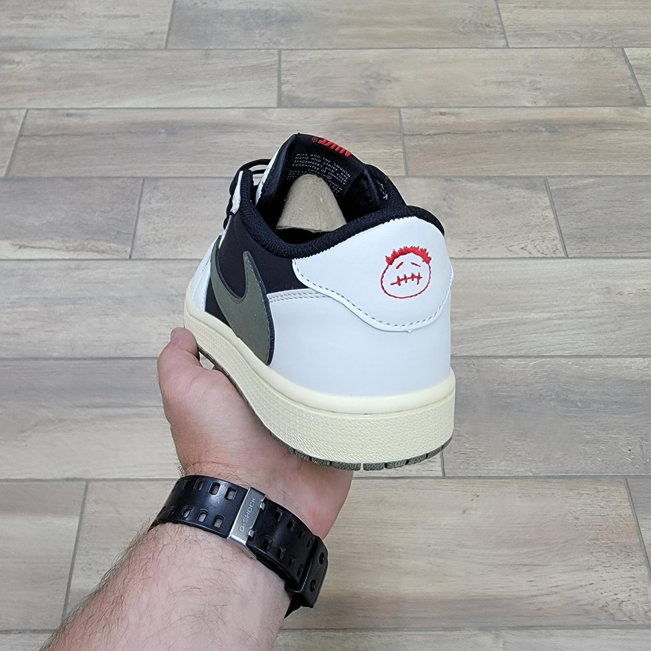 Кроссовки Air Jordan 1 Retro Low OG SP "Travis Scott - Olive" - фото 4 - id-p207520568