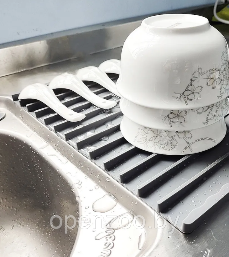 Водостойкий силиконовый коврик для сушки посуды / слив под углом для стека воды / серый 32х20 см - фото 10 - id-p207593522