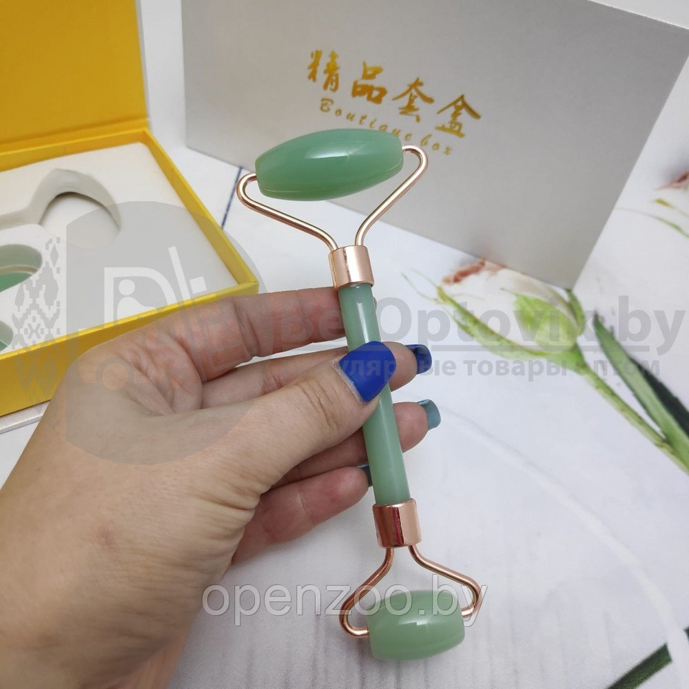 Массажный подарочный набор 2 в 1 Jade Roller нефритовый: скребок Гуаша ролик для массажа (камень) Светло - фото 2 - id-p207594889