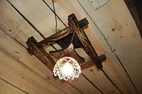 Люстра деревянная рустикальная "Старый Замок №2" на 1 лампу