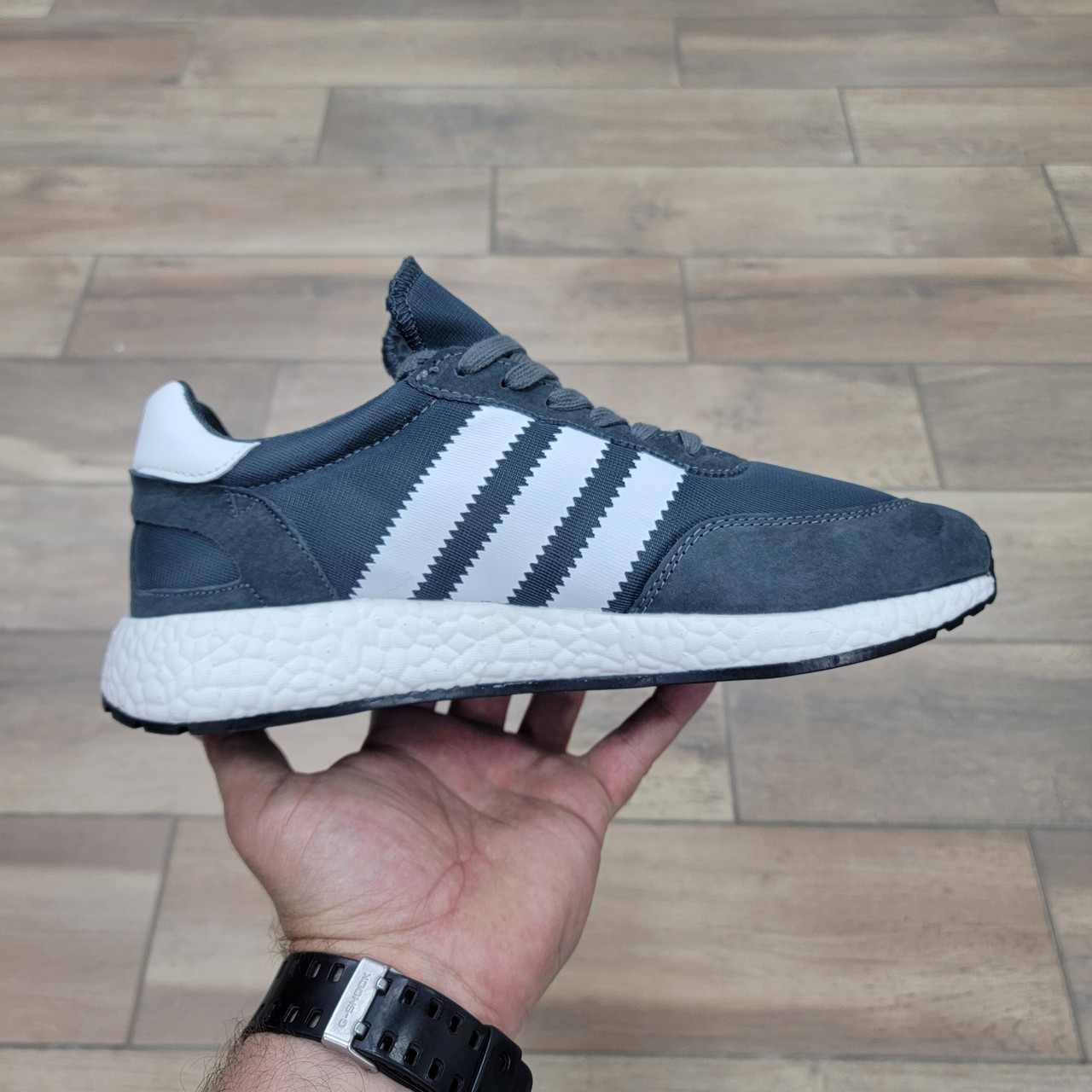 Кроссовки Adidas Iniki Runner Boost Grey / White - фото 2 - id-p96193739