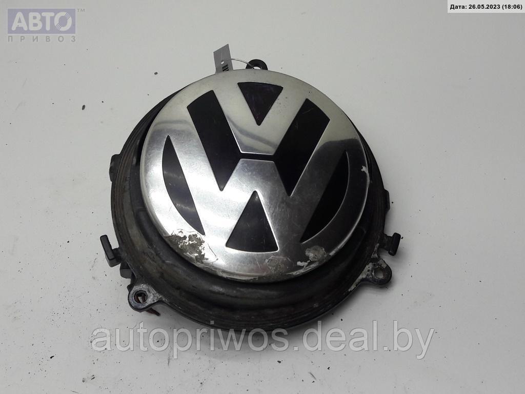 Кнопка открывания багажника Volkswagen Passat B6