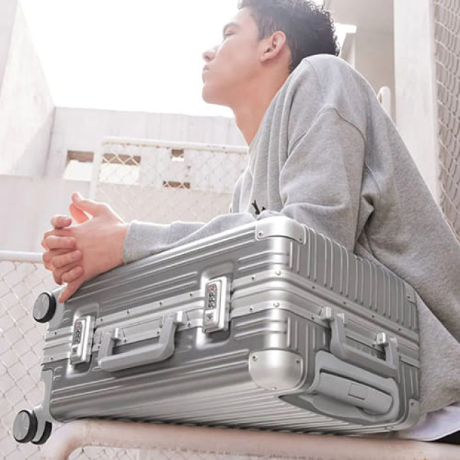 Чемодан 90 Go All-round Guard Suitcase 24" (Серый) - фото 2 - id-p207380867