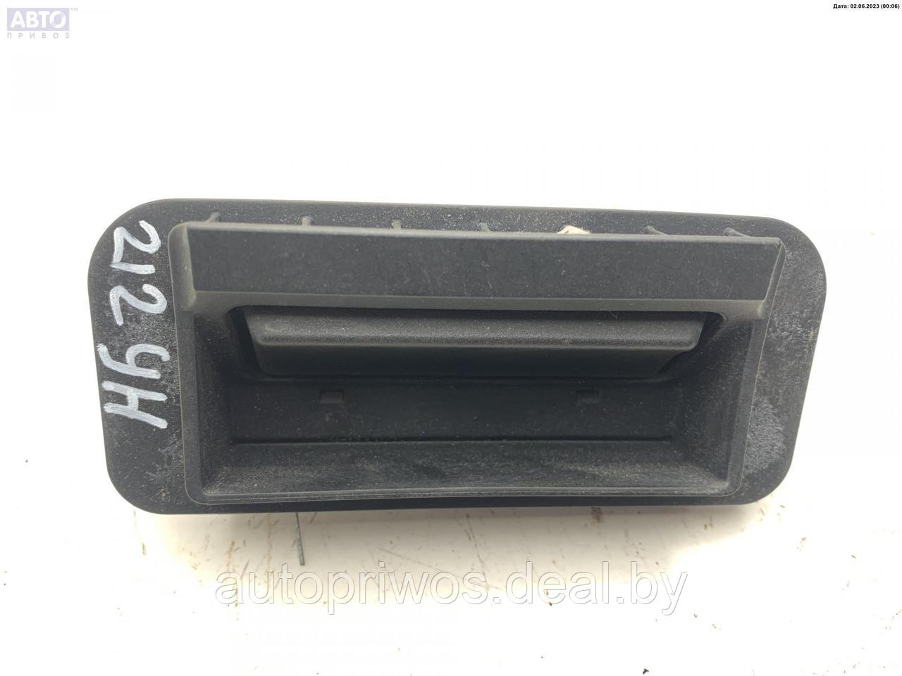 Ручка крышки (двери) багажника Mercedes W212 (E) - фото 1 - id-p172291002