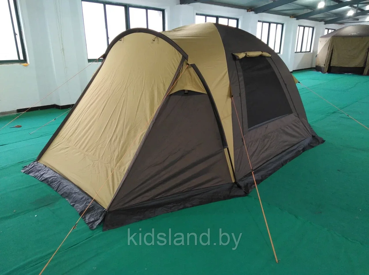 Четырехместная палатка MirCamping на 4-6 человек с навесом KRT-105 - фото 5 - id-p208184344