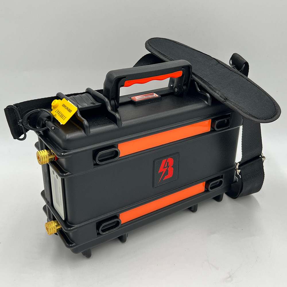 Аккумулятор BatteryCraft Lifepo4 12V 45Ah BMS 100 A c Bluetooth (черный корпус) - фото 1 - id-p208314171