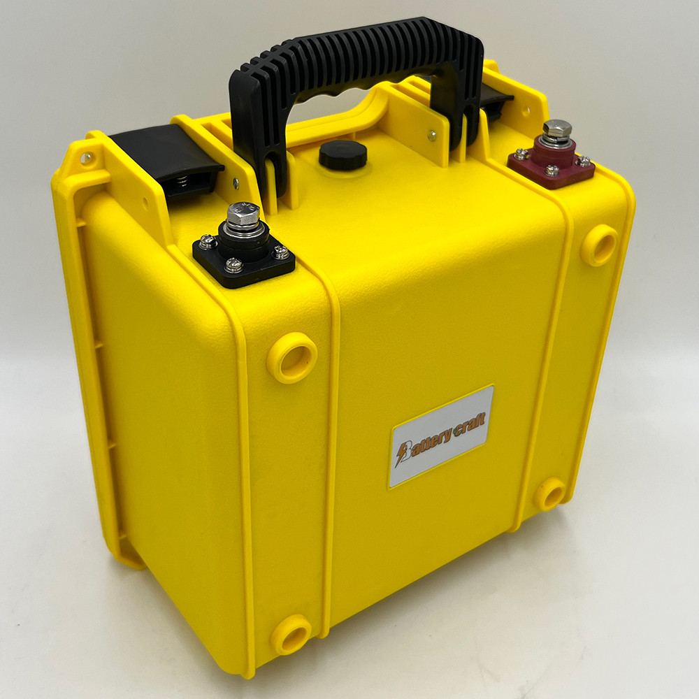 Аккумулятор BatteryCraft Lifepo4 12V 130Ah BMS 100 A c Bluetooth (желтый корпус) - фото 3 - id-p208314172