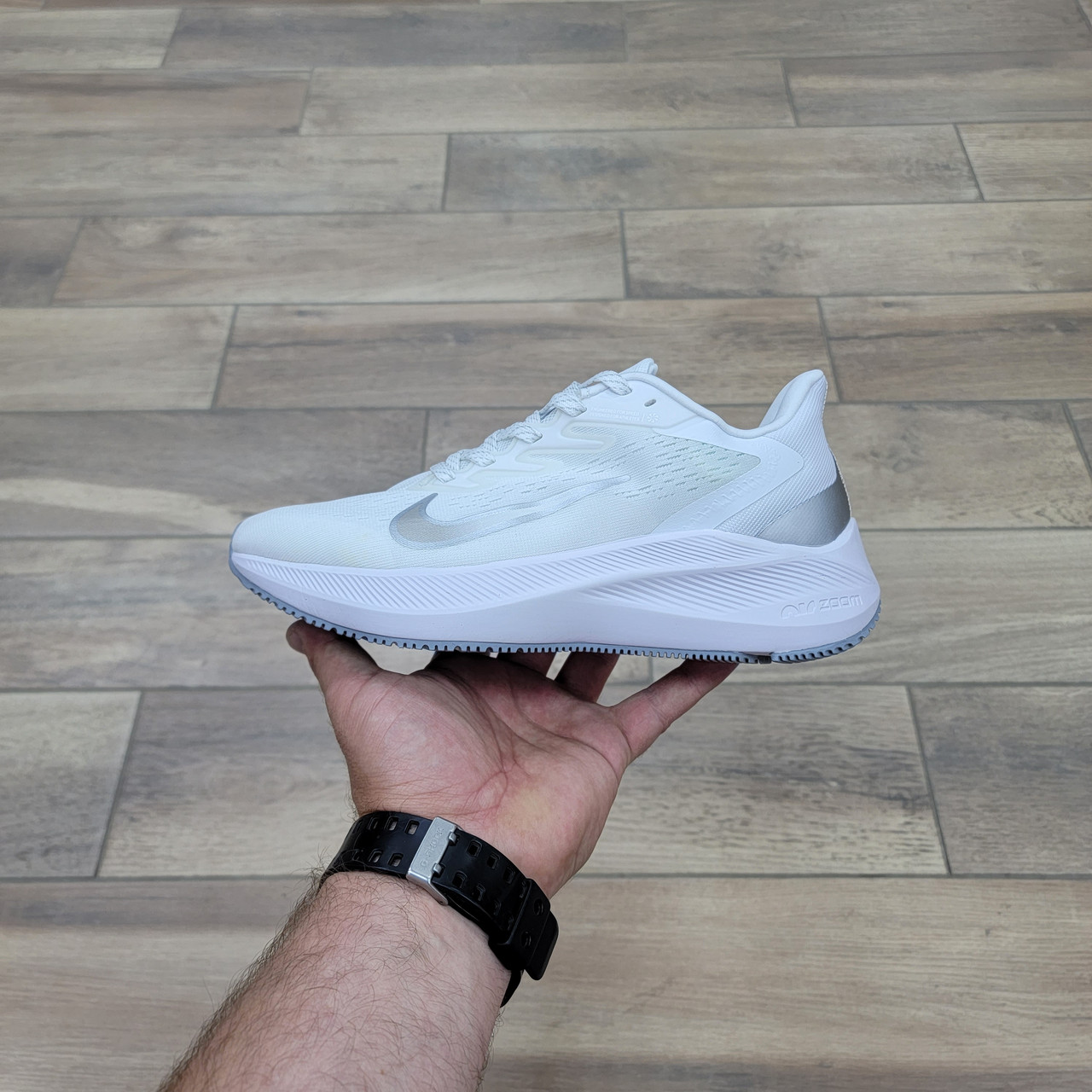 Кроссовки Nike Zoom Winflo 7 Pure Platinum