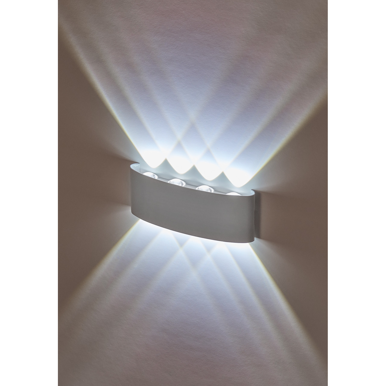 Интерьерный настенный светильник LED 8x1W 4200K Белый 220V IP54 IL.0014.0001-8 WH - фото 1 - id-p208396448