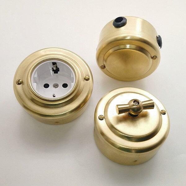 PETRUCCI компьютерная розетка "золото"